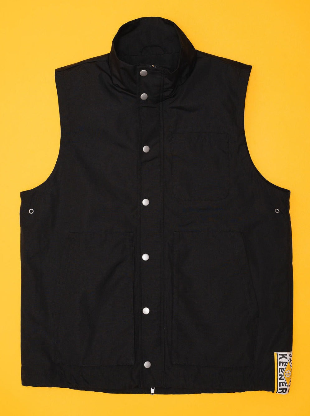 VEST-BLACK-FRONT